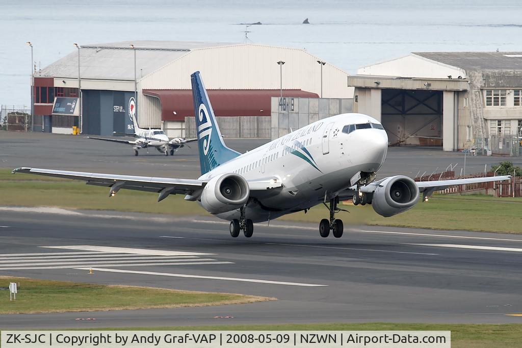 ZK-SJC, 1998 Boeing 737-3U3 C/N 28738, Air New Zealand 737-300