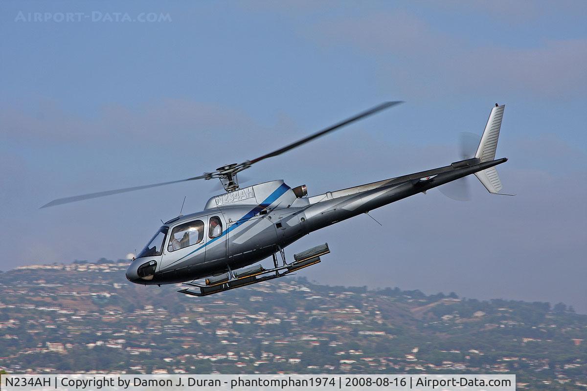 N234AH, 1991 Eurocopter AS-350BA Ecureuil C/N 2489, Eurocopter taking off to Catalina Island, CA