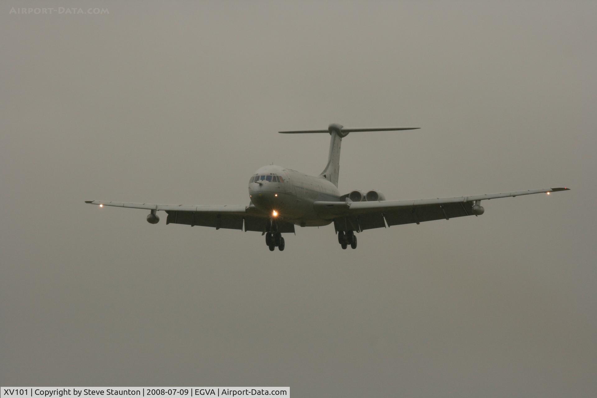 XV101, 1967 Vickers VC10 C.1K C/N 831, Taken at the Royal International Air Tattoo 2008 during arrivals and departures (show days cancelled due to bad weather)