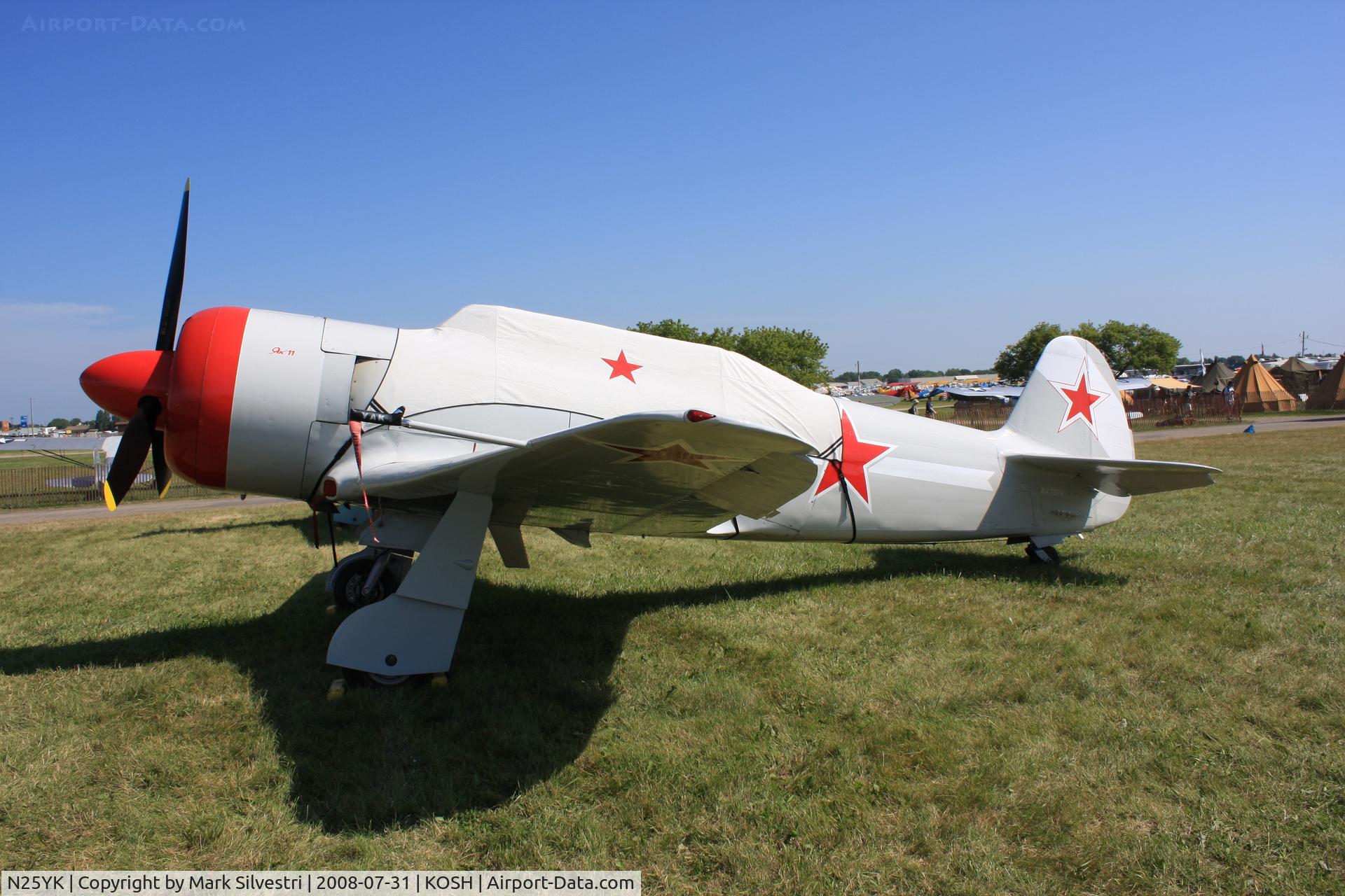 N25YK, 1955 Yakovlev Yak-11 C/N 25 III/25, Oshkosh 2008