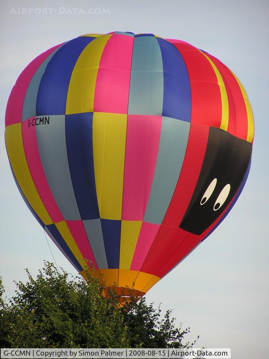 G-CCMN, 2004 Cameron Balloons C-90 C/N 10519, Cameron C-90 lifting off from the Racecourse at the 2008 Northampton Balloon Festival