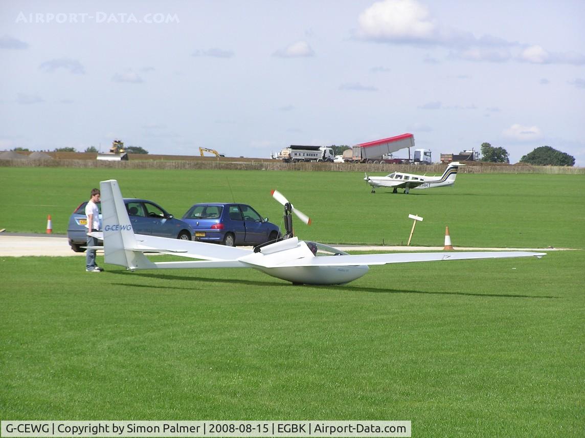 G-CEWG, Aerola Alatus-M C/N AS 01-011, Alatus-M takes off at Sywell
