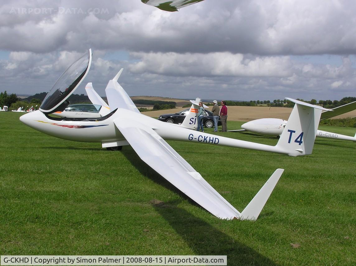 G-CKHD, 2004 Schleicher ASW-27B C/N 27222, Schleicher Glider at Dunstable