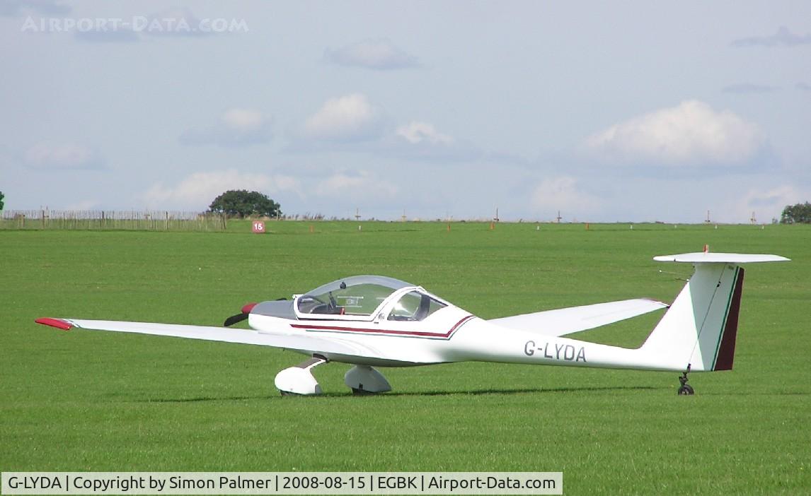 G-LYDA, 1983 Hoffmann H-36 Dimona C/N 3515, H36 Dimona visiting Sywell