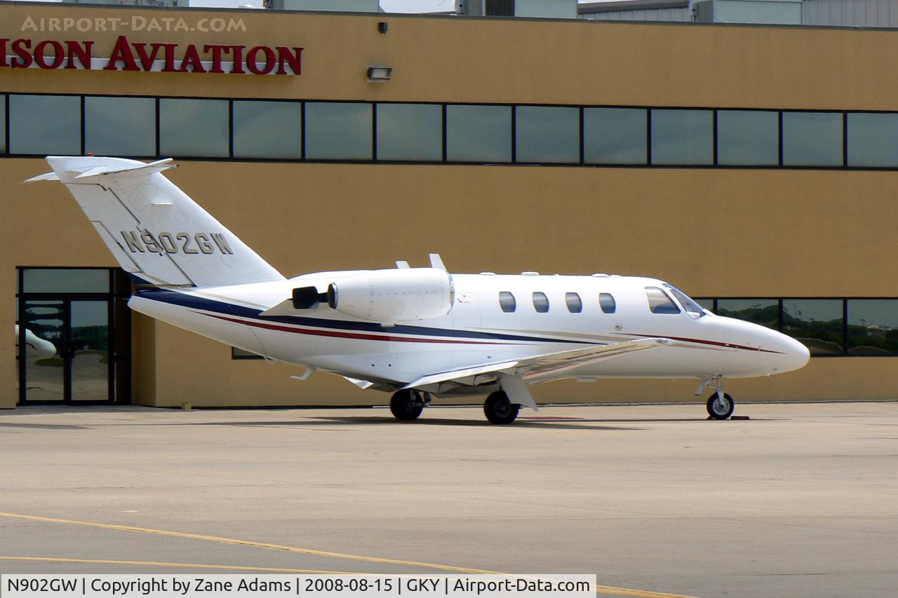 N902GW, 2005 Cessna 525 CitationJet CJ1 C/N 525-0553, At Arlington Municipal