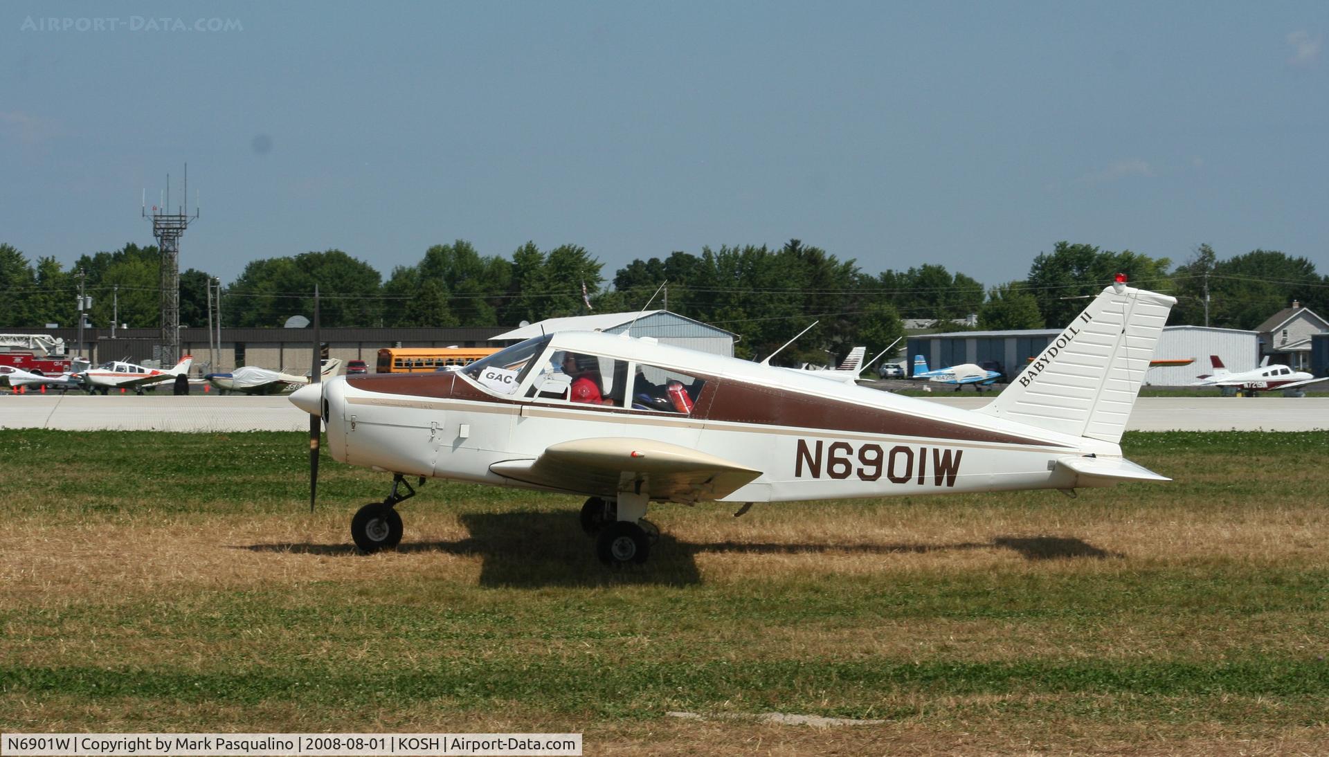 N6901W, 1965 Piper PA-28-140 C/N 28-21065, Piper PA-28-140