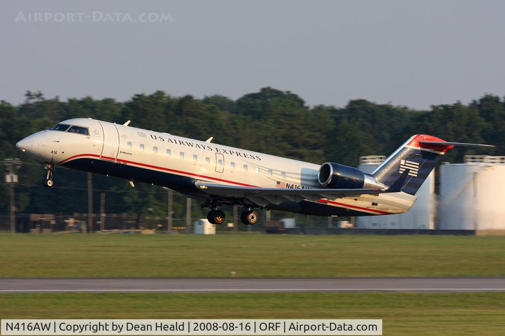 N416AW, 2002 Bombardier CRJ-200LR (CL-600-2B19) C/N 7603, US Airways Express (operated by Air Wisconsin) N416AW (FLT AWI4046) departing RWY 5 enroute to Washington Reagan National (KDCA).