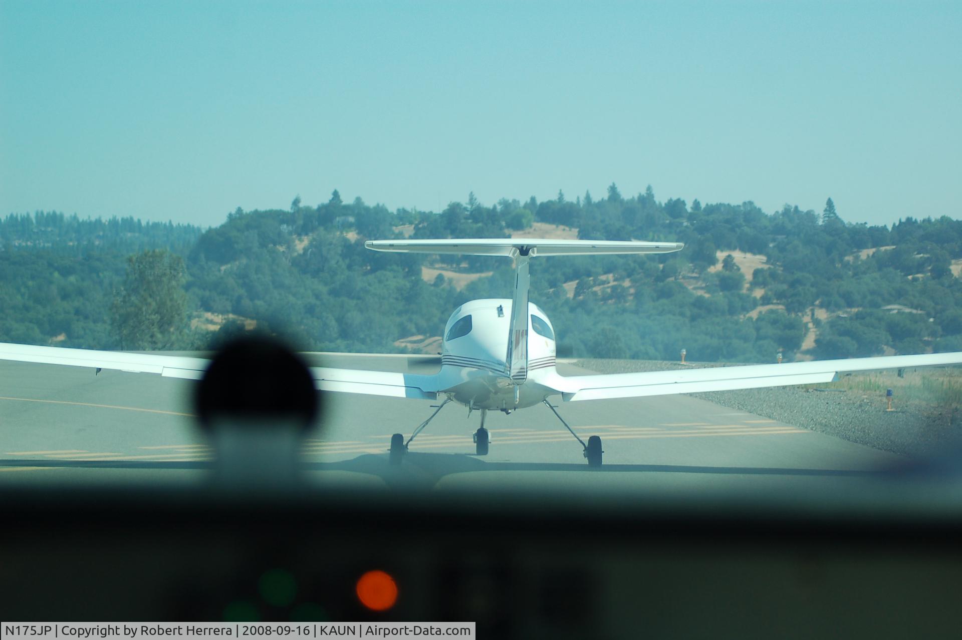 N175JP, 2003 Diamond DA-20C-1 Eclipse C/N C0247, Auburn takeoff