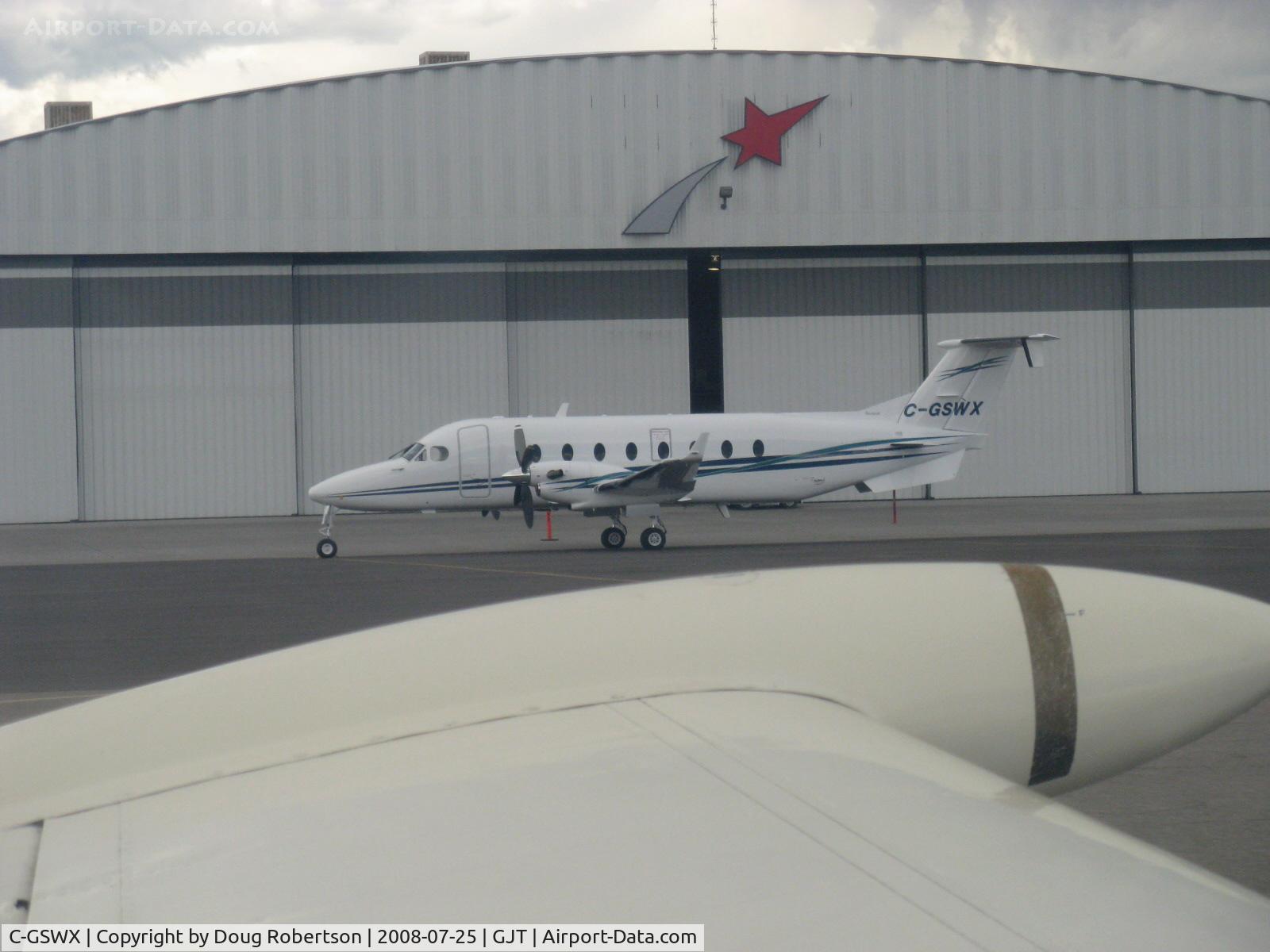 C-GSWX, 1993 Beech 1900D C/N UE-63, 1993 Beech 1900D, two P&W(C) PT6A-67D turboprops flat rated at 1,279 shp each