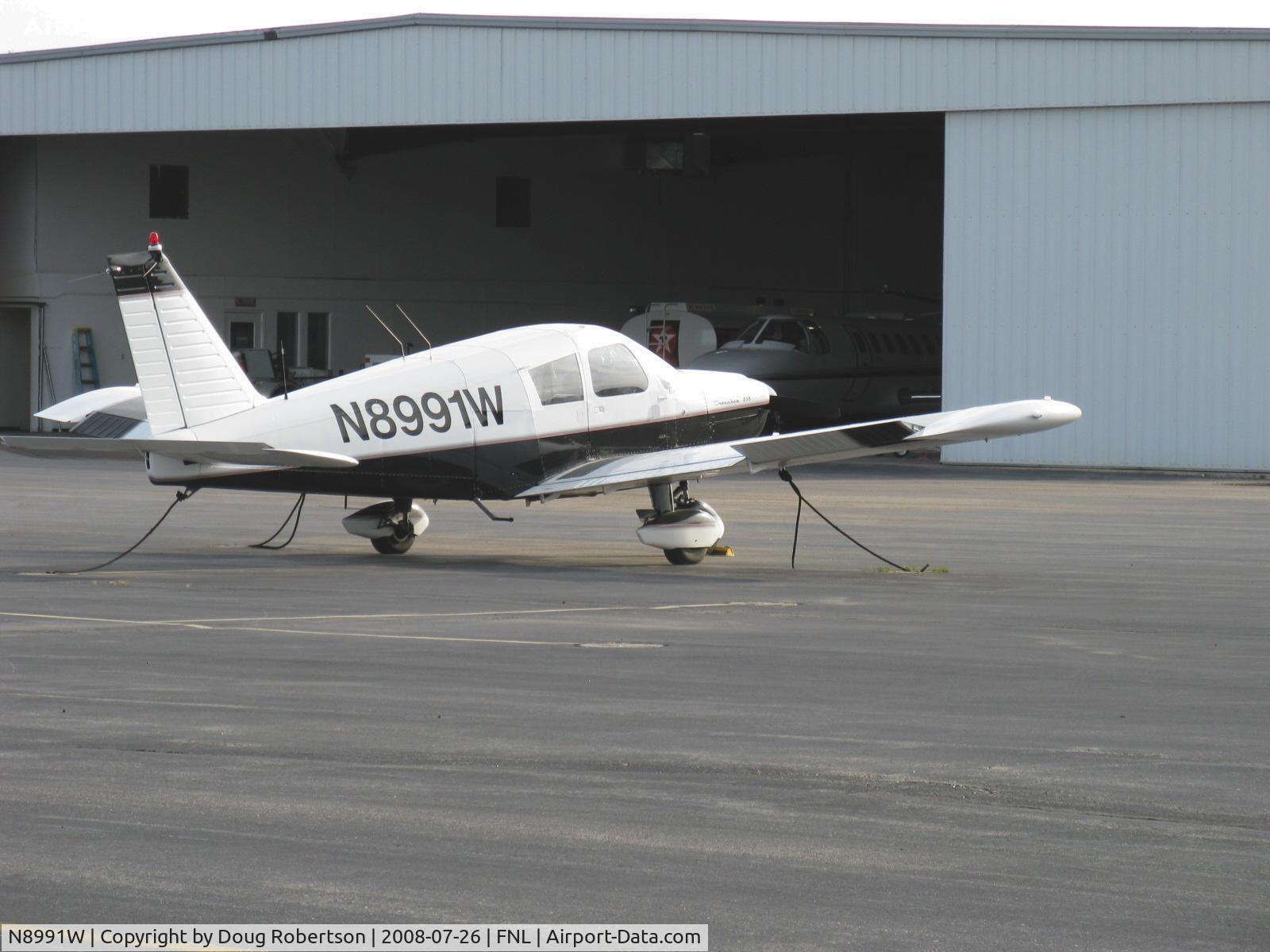 N8991W, 1964 Piper PA-28-235 Cherokee C/N 28-10571, 1964 Piper PA-28-235 CHEROKEE 235, Lycoming O-540-B4B5 235 Hp