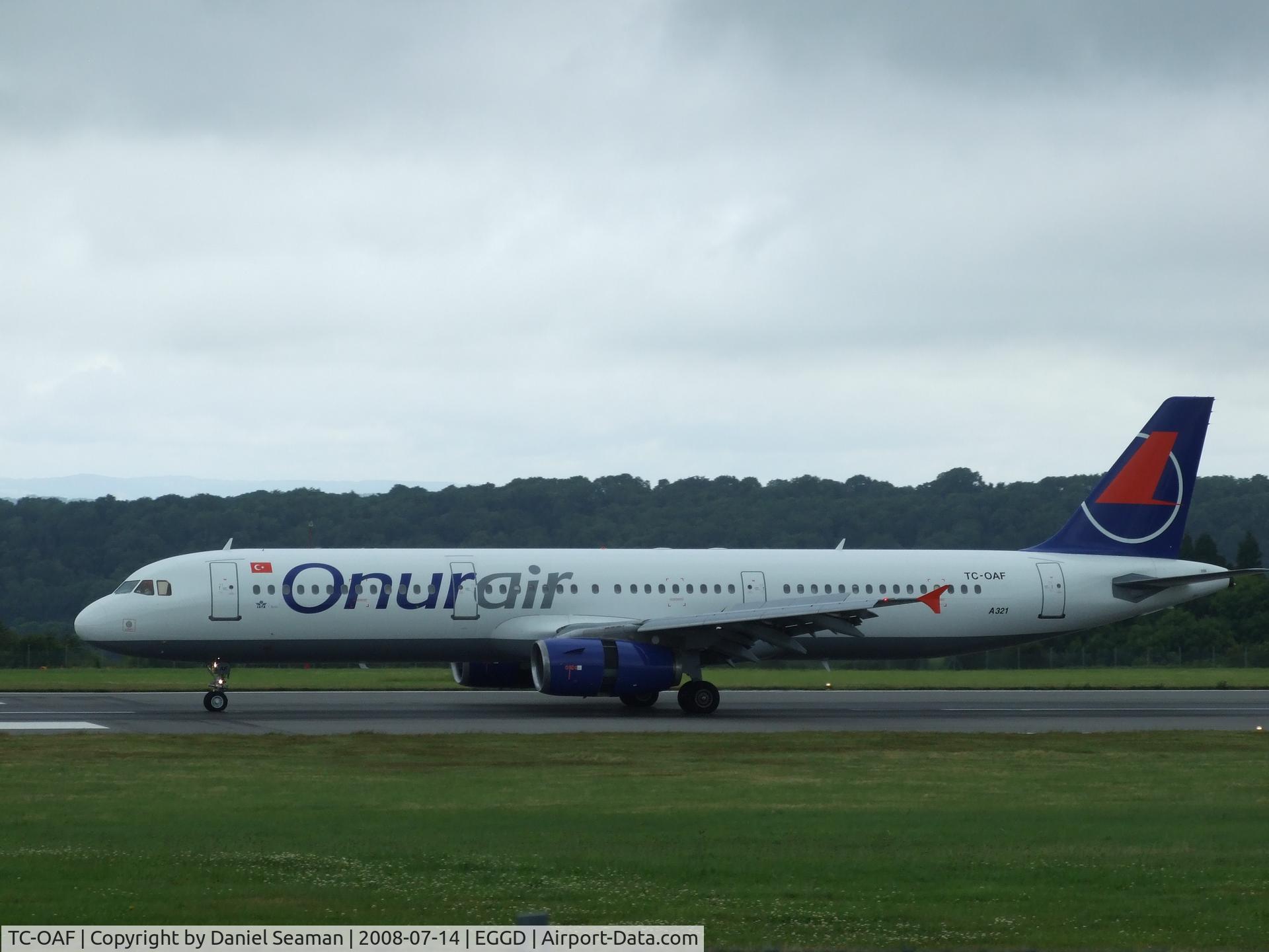 TC-OAF, 1997 Airbus A321-231 C/N 668, slowing runway 27