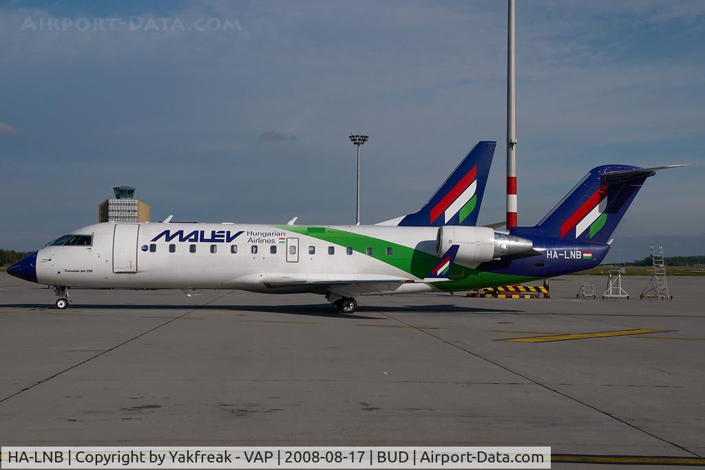 HA-LNB, 2002 Canadair CRJ-200LR (CL-600-2B19) C/N 7683, Malec regionaljet