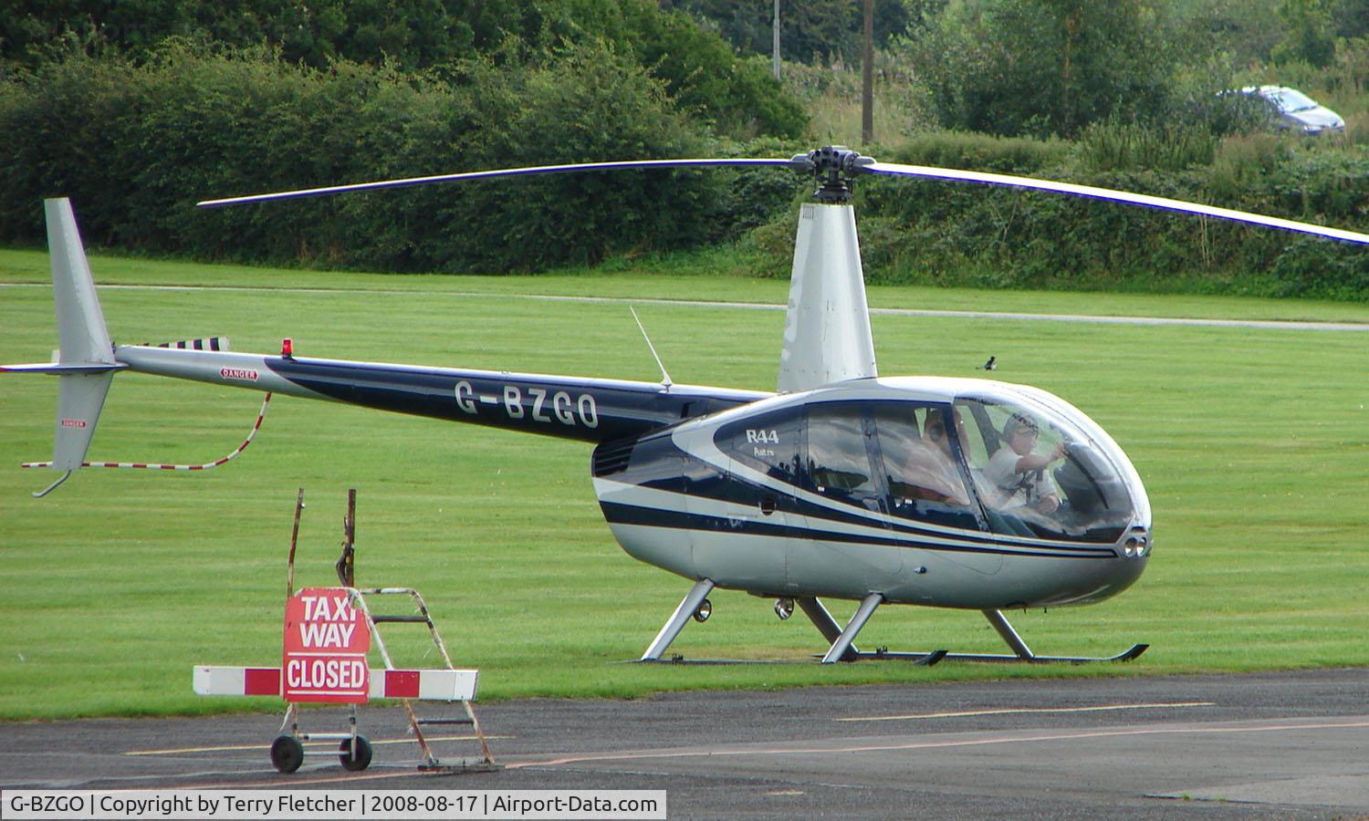 G-BZGO, 2000 Robinson R44 Astro C/N 0757, Robinson R44 at Manchester Barton