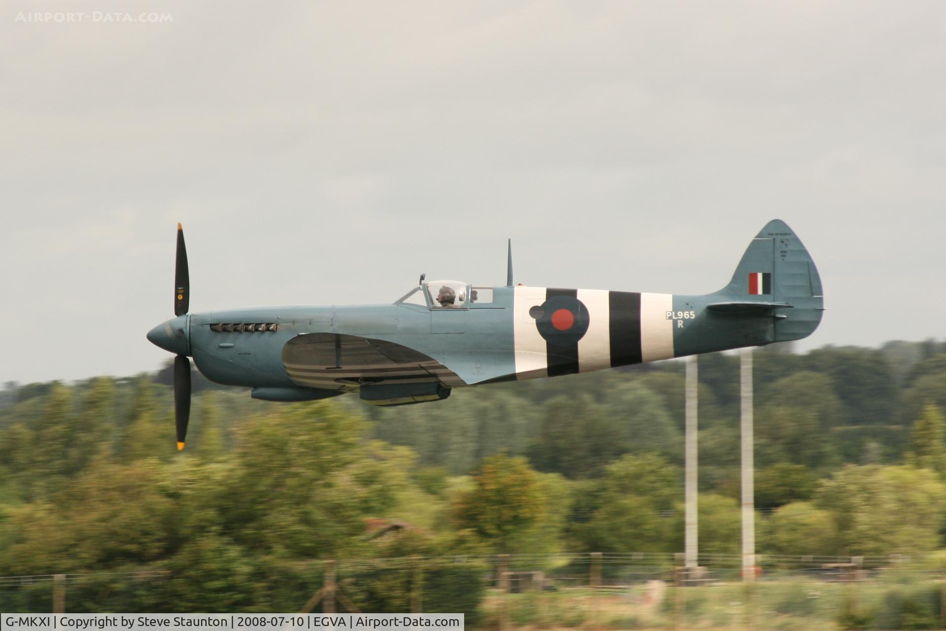 G-MKXI, 1944 Supermarine 365 Spitfire PR.XI C/N 6S/504719, Taken at the Royal International Air Tattoo 2008 during arrivals and departures (show days cancelled due to bad weather)