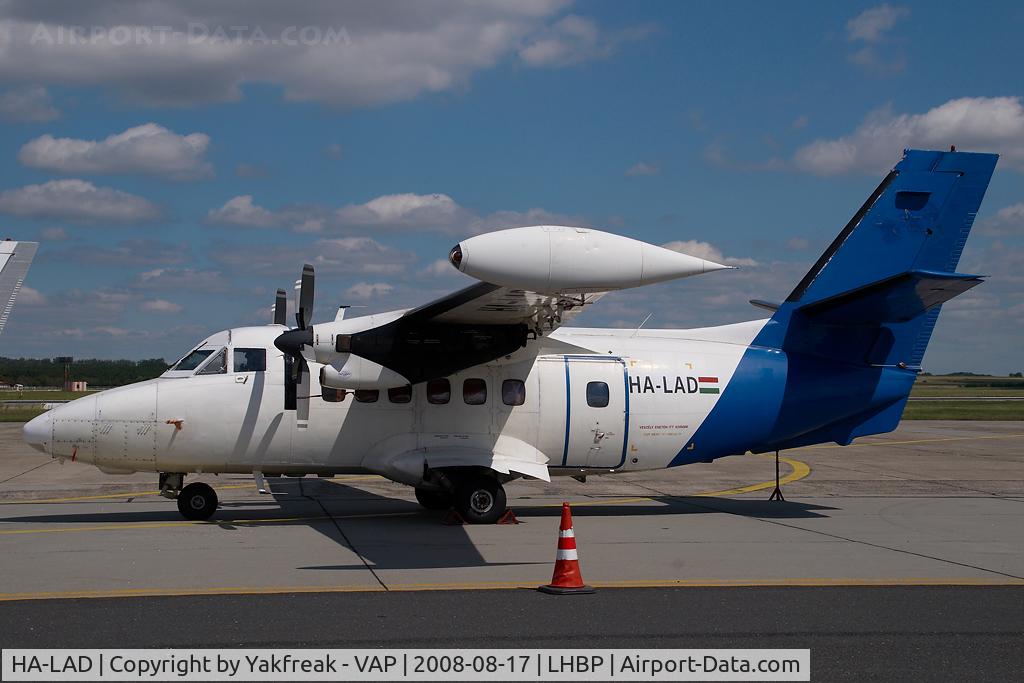 HA-LAD, 1990 Let L-410UVP-E8A Turbolet C/N 902516, Let 410