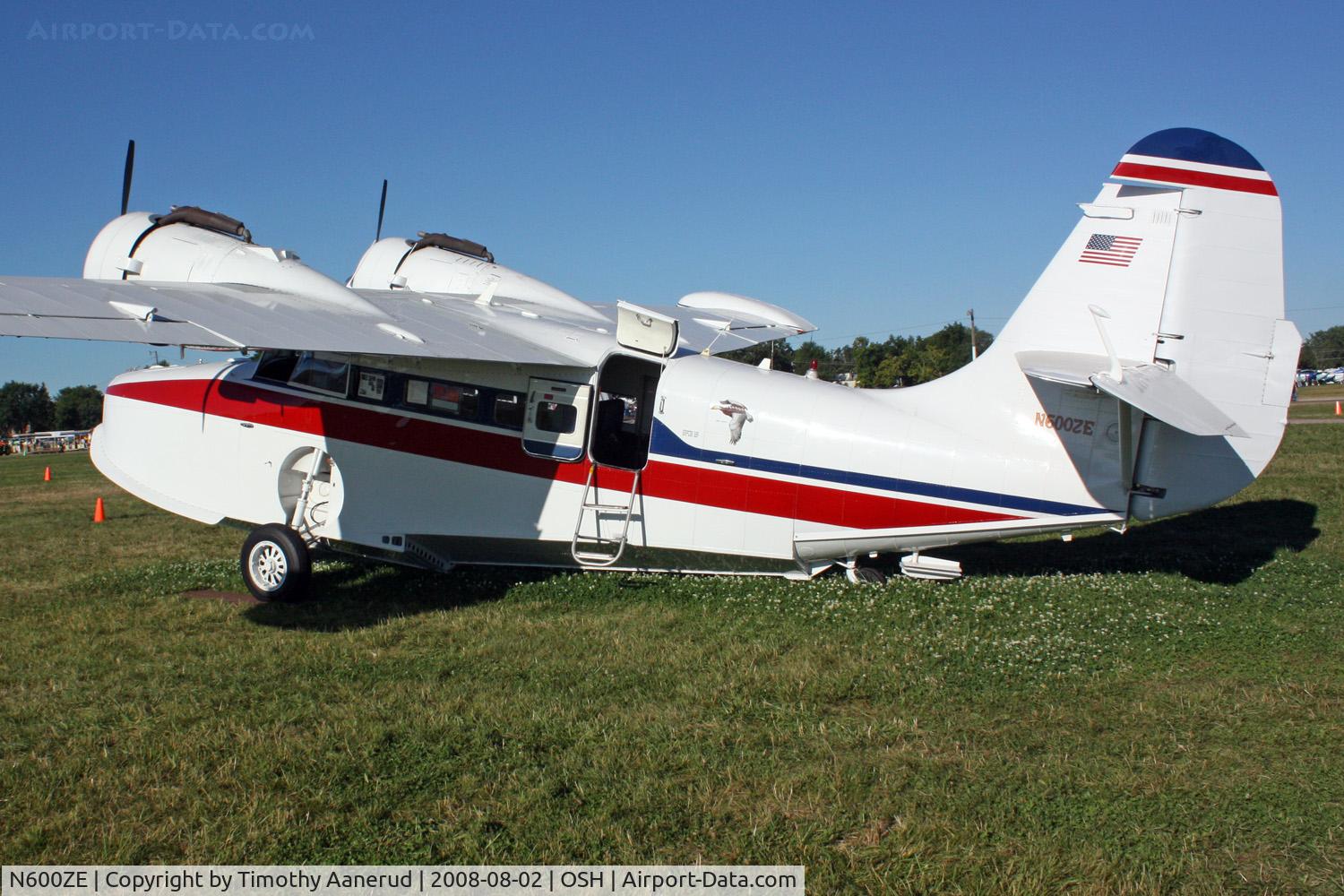 N600ZE, 1943 Grumman G-21A Goose C/N B-100, EAA AirVenture 2008