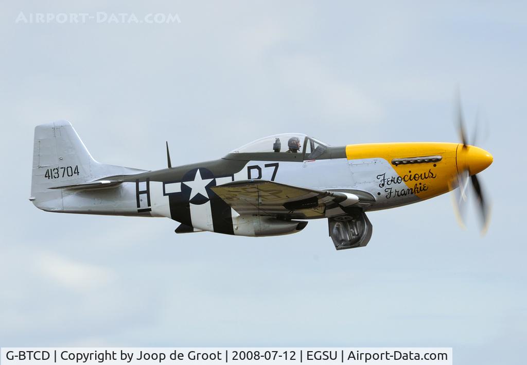 G-BTCD, 1944 North American P-51D Mustang C/N 122-39608, After take off this pilot kept its Mustang very low.