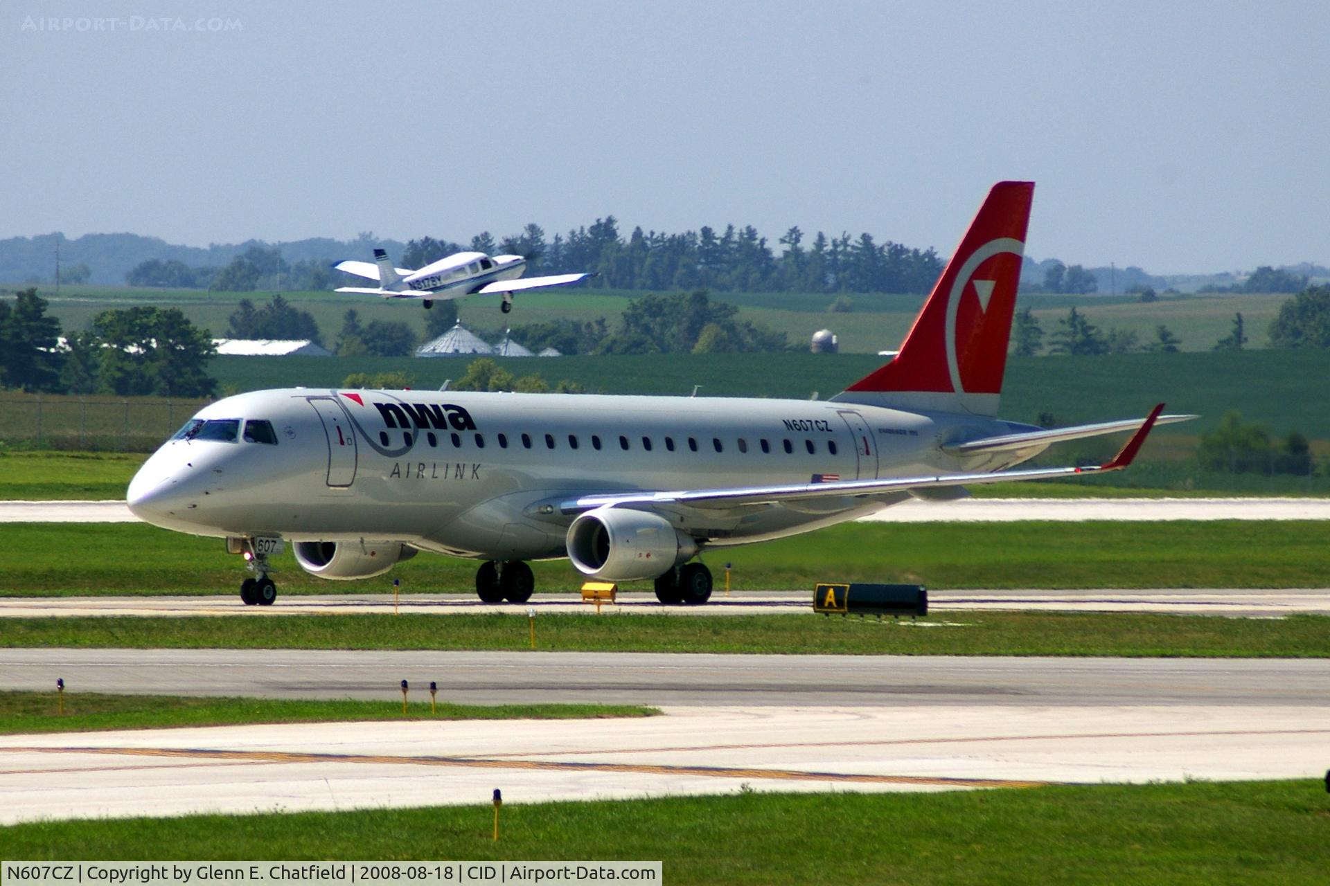 N607CZ, 2007 Embraer 170SU (ERJ-170-100SU) C/N 17000192, Taxiing to the ramp after landing Runway 27