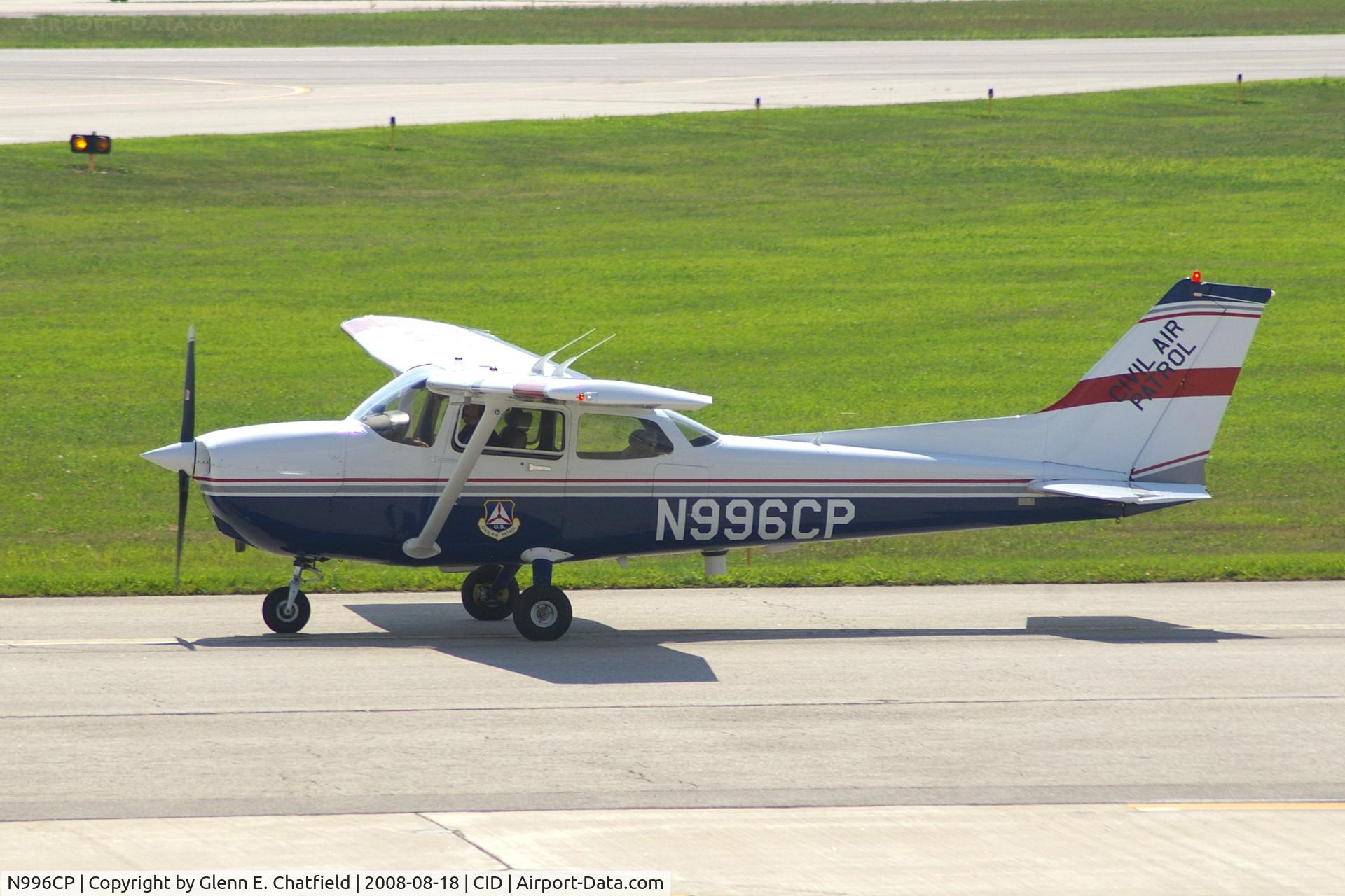 N996CP, 1997 Cessna 172R C/N 17280321, Taxiing to Runway 27 for departure.