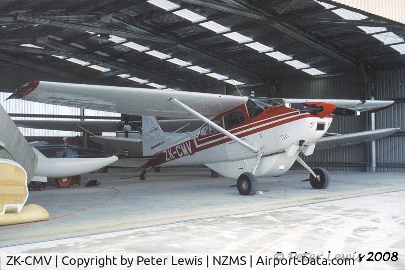 ZK-CMV, Cessna 185B Skywagon C/N 185-0519, Heli-Flight Wairarapa Ltd., Masterton - 2002