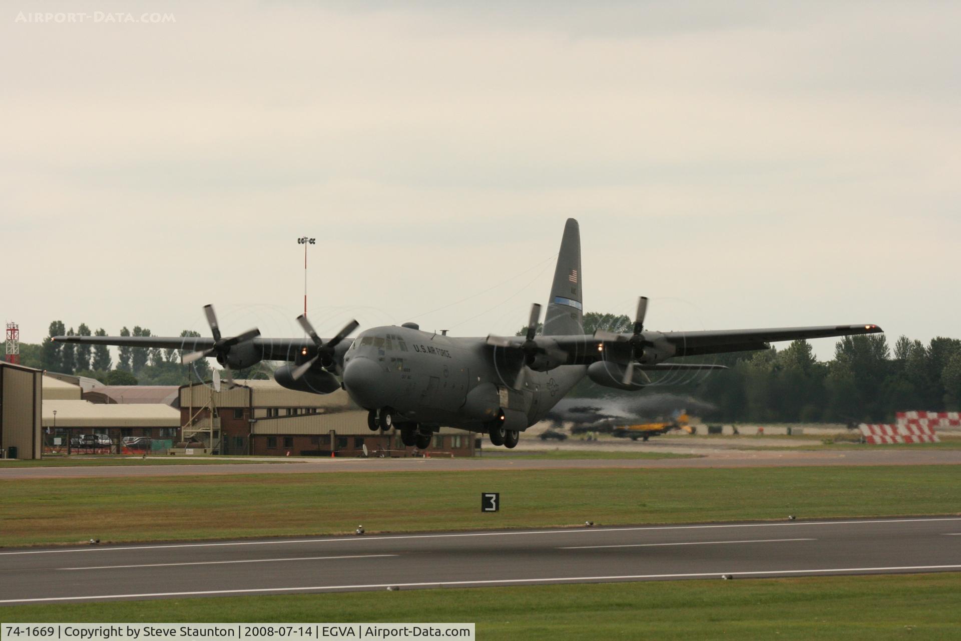 74-1669, 1974 Lockheed C-130H Hercules C/N 382-4617, Taken at the Royal International Air Tattoo 2008 during arrivals and departures (show days cancelled due to bad weather)