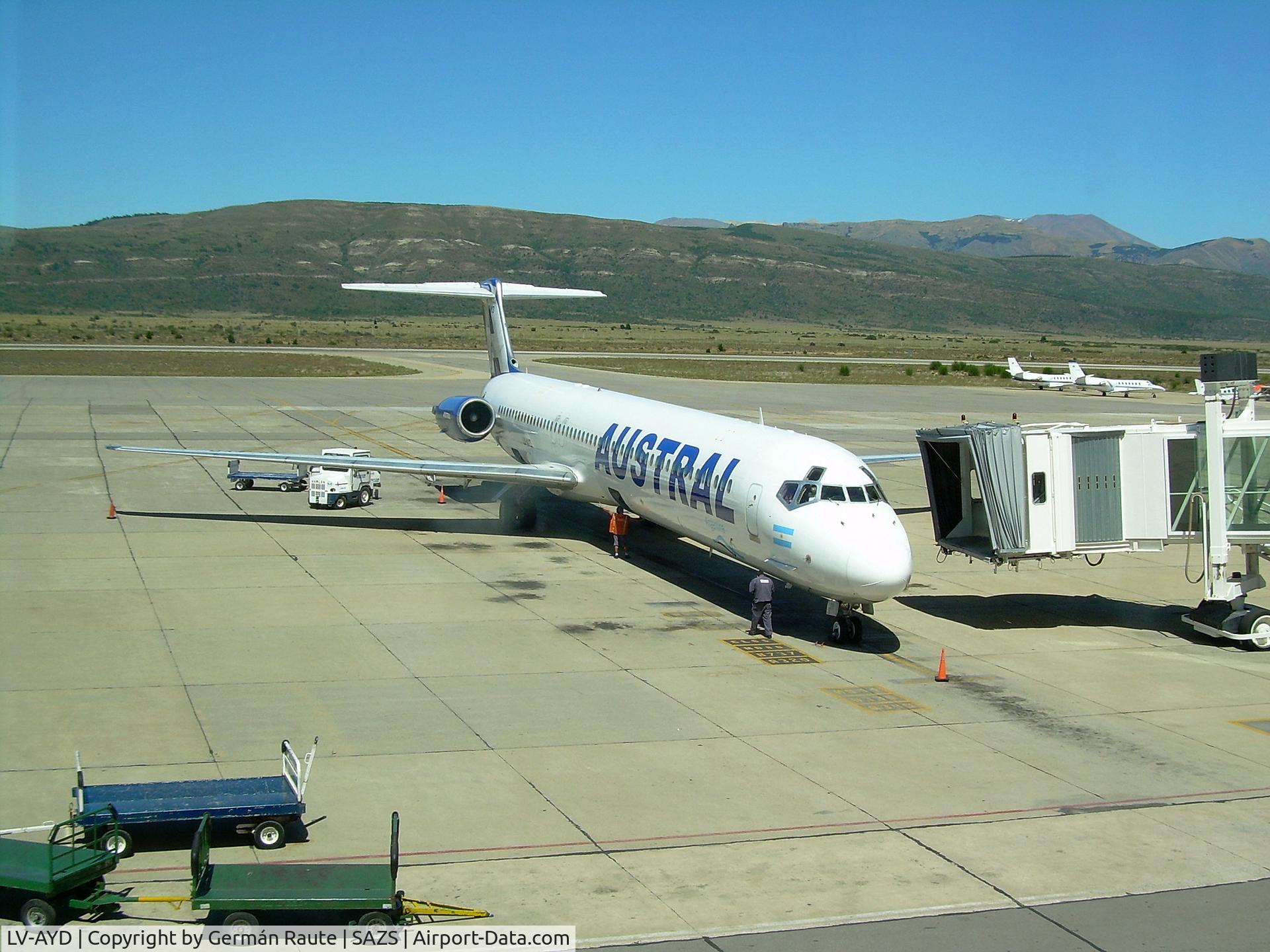 LV-AYD, 1991 McDonnell Douglas MD-83 (DC-9-83) C/N 53015, Parking in Bariloche Airport