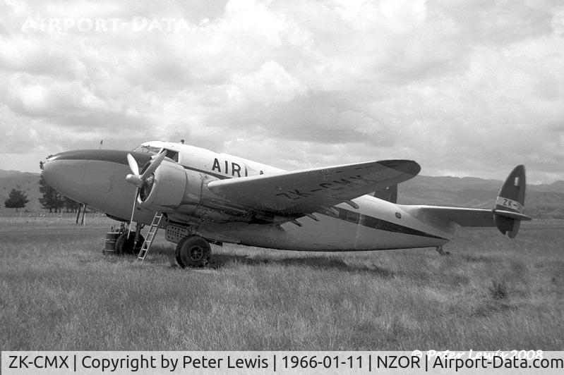 ZK-CMX, Lockheed 18-56 Lodestar C/N 18-2595, Fieldair Ltd., Gisborne