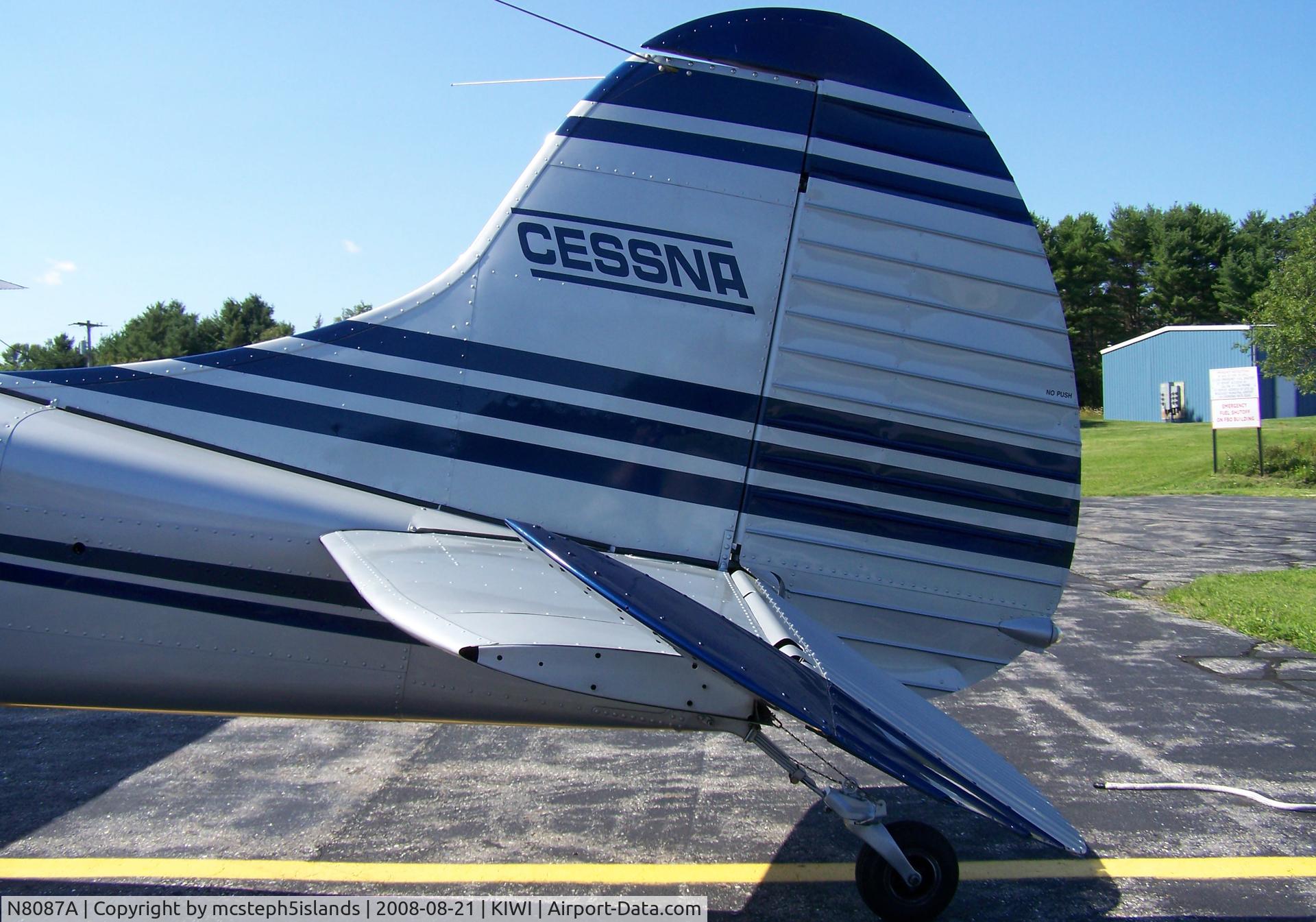 N8087A, 1952 Cessna 170B C/N 20939, Tailfeathers