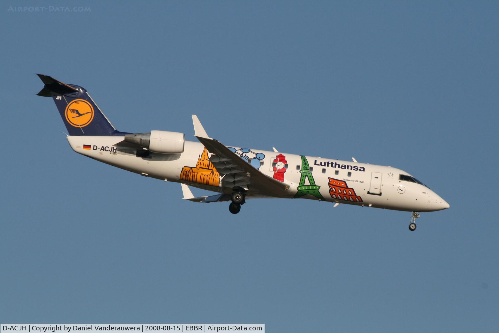 D-ACJH, 1998 Canadair CRJ-200LR (CL-600-2B19) C/N 7266, arrival of flight LH4620 to rwy 02