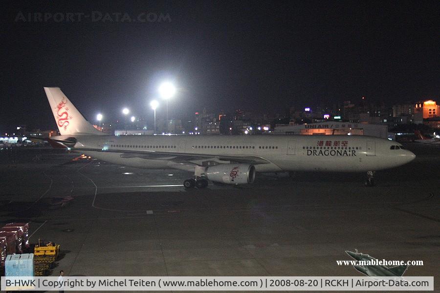 B-HWK, 2006 Airbus A330-343E C/N 786, Dragonair KA431 arrives at Kaohsiung
