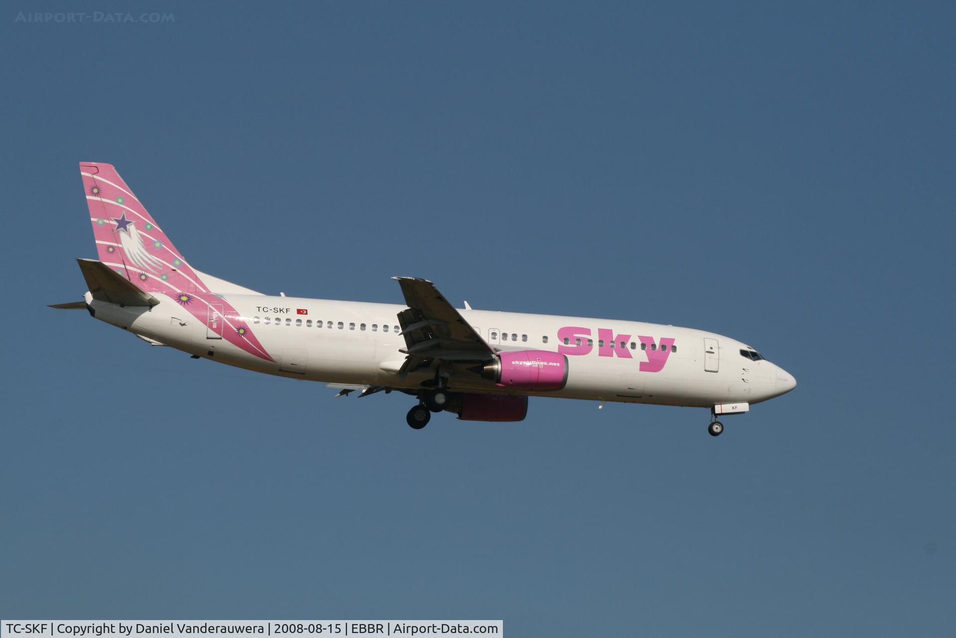 TC-SKF, 1993 Boeing 737-4Q8 C/N 26291/2513, arrival of flight SHY551 to rwy 02