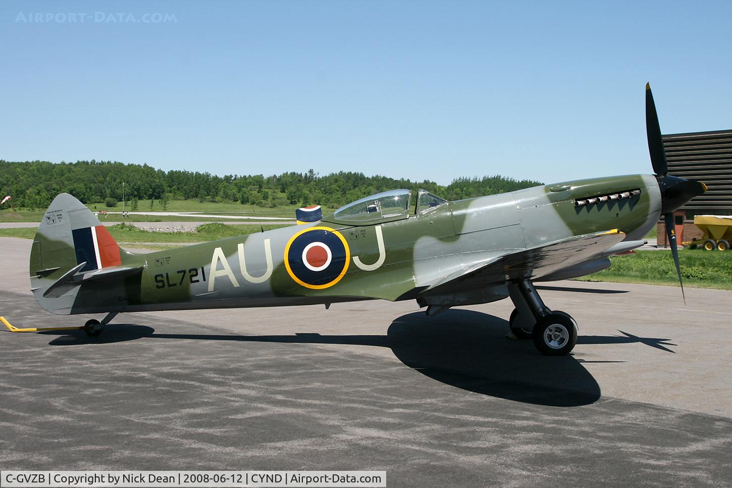 C-GVZB, 1945 Supermarine 361 Spitfire LF.XVIe C/N CBAF.IX.4756, Quebec airshow weekend