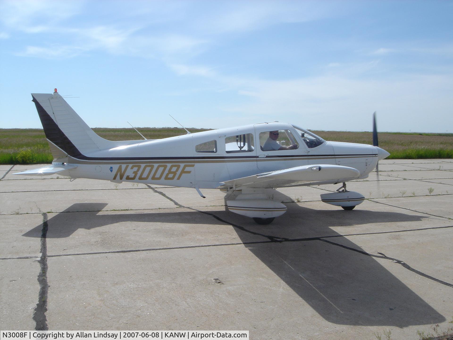 N3008F, 1978 Piper PA-28-161 C/N 28-7916210, N3008F at KANW