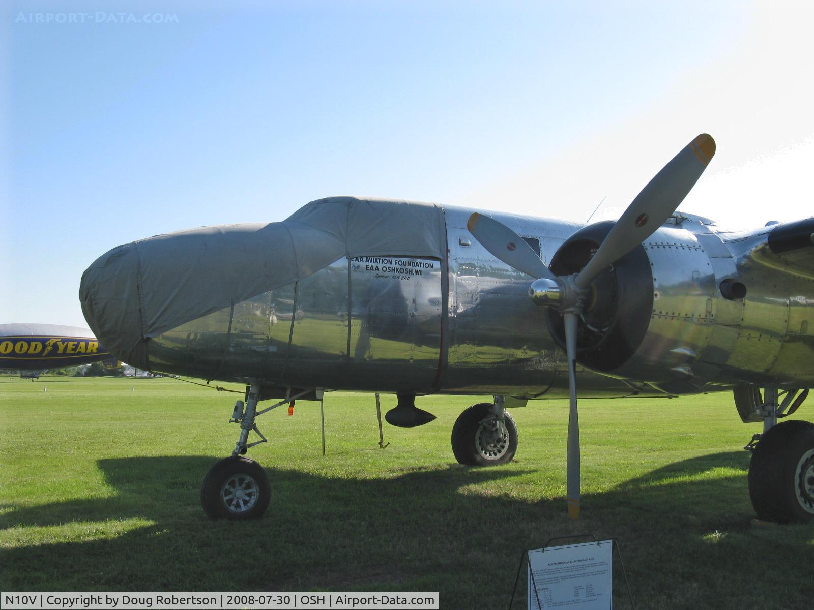 N10V, 1943 North American B-25H Mitchell C/N 98-21433, 1943 North American B-25H MITCHELL, two Wright R-2600-13 Cyclone 14 cylinder 1,700 Hp each, Limited class