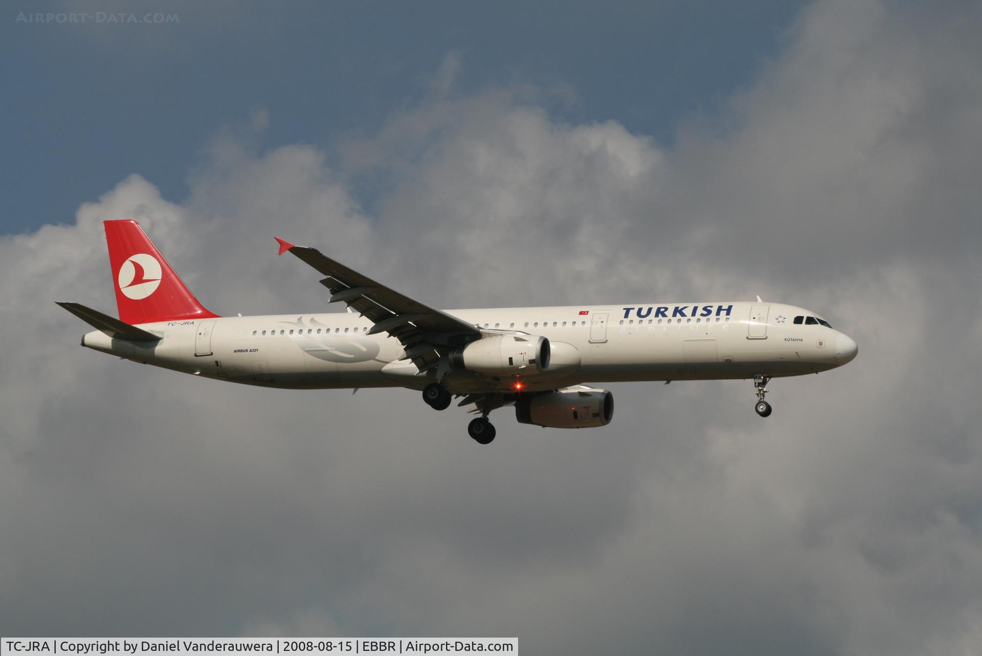 TC-JRA, 2006 Airbus A321-231 C/N 2823, arrival of flight TK1937 to rwy 02