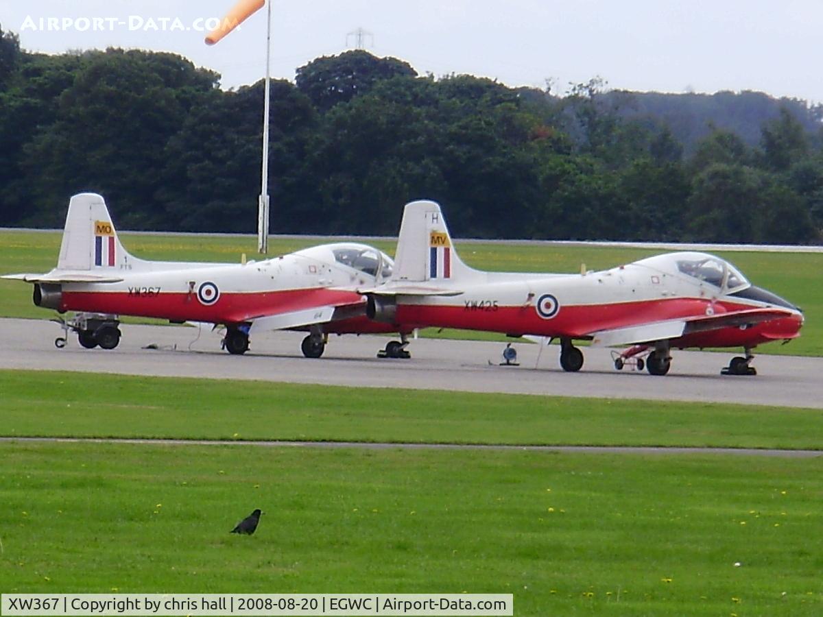 XW367, 1971 BAC 84 Jet Provost T.5 C/N EEP/JP/1017, Hunting Jet Provost T5A, 1 SoTT, alongside XW425