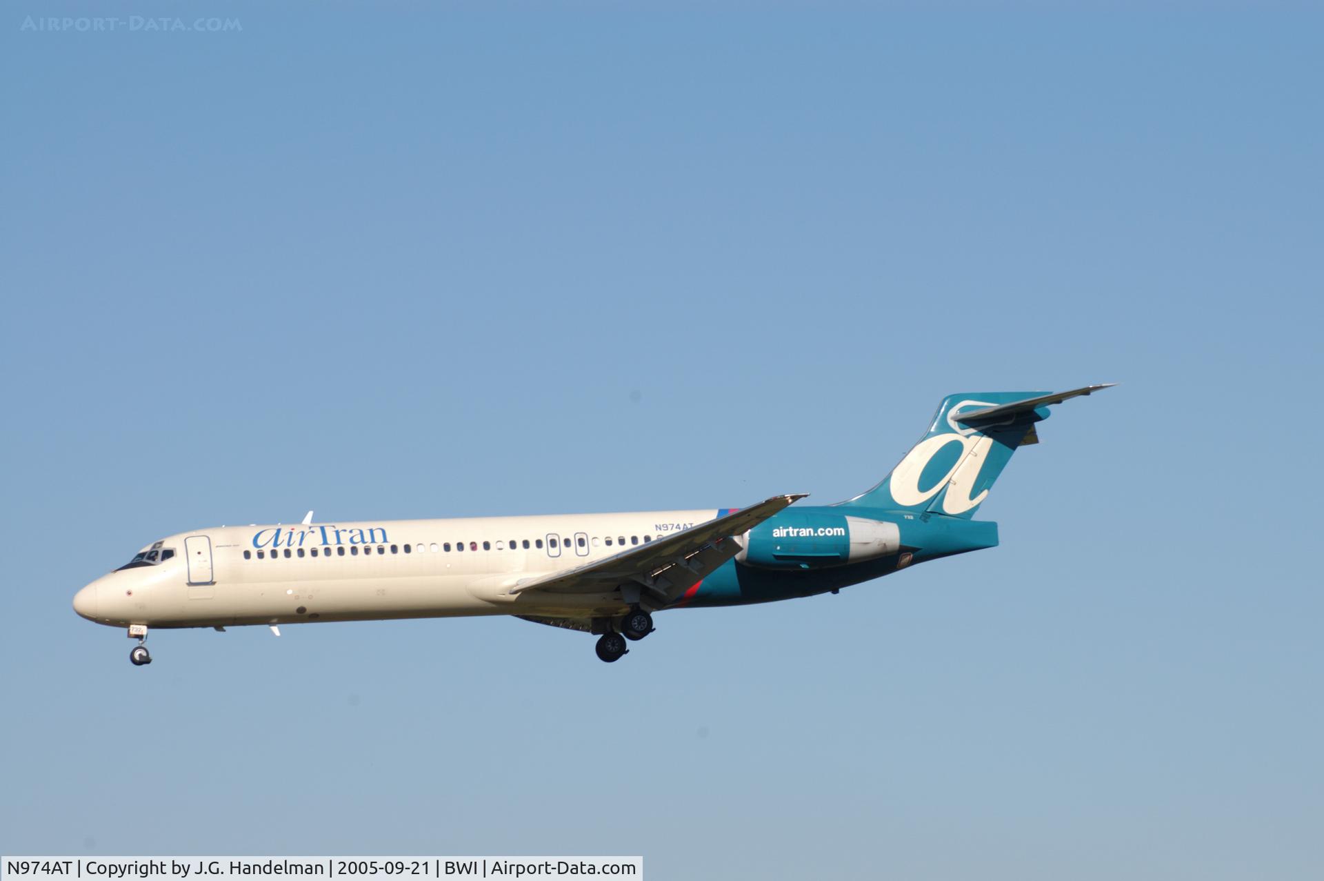 N974AT, 2002 Boeing 717-200 C/N 55034, On final @BWI