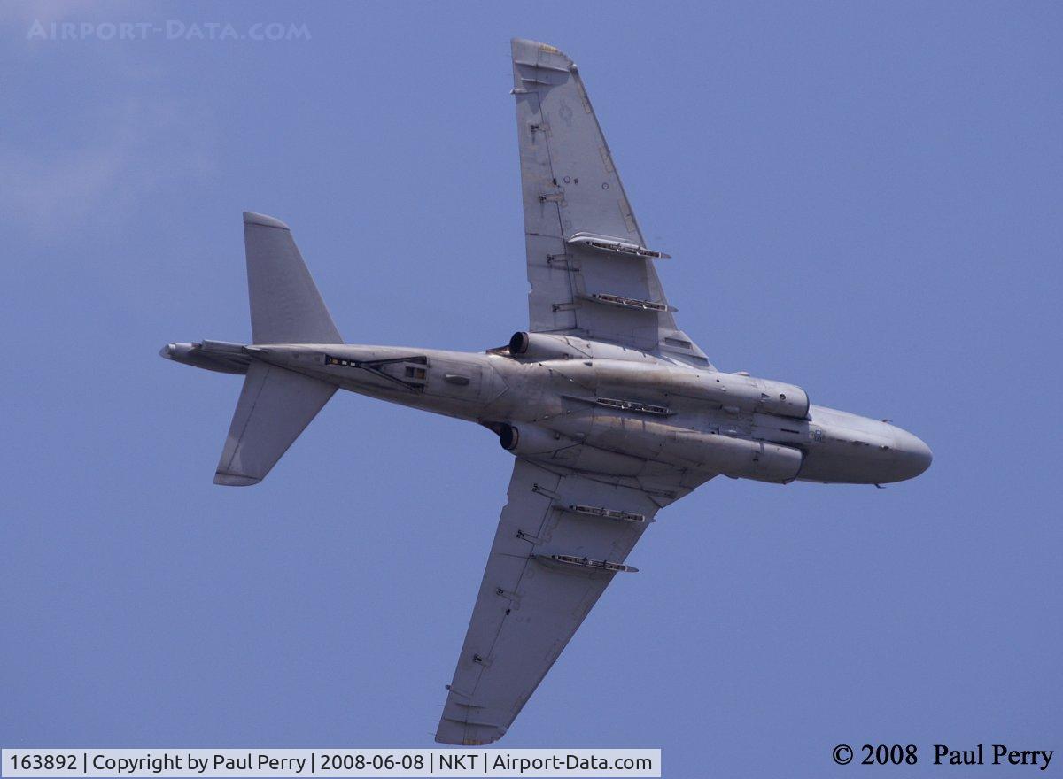 163892, Grumman EA-6B Prowler C/N P-167, Fabulous landing break