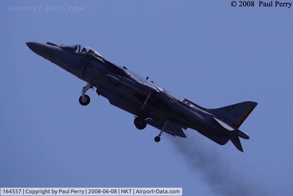 164557, McDonnell Douglas AV-8B Harrier II C/N 242, Nose up, throttle up, and away she goes