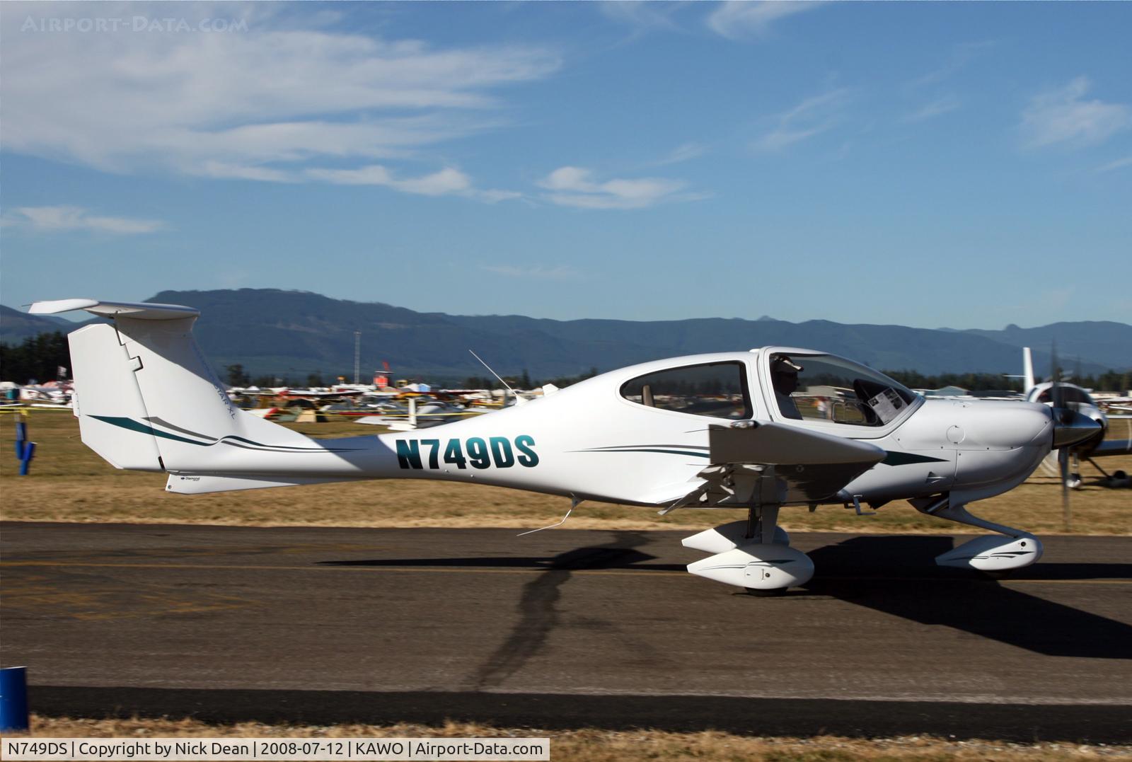 N749DS, 2007 Diamond DA-40 Diamond Star C/N 40.749, Arlington fly in