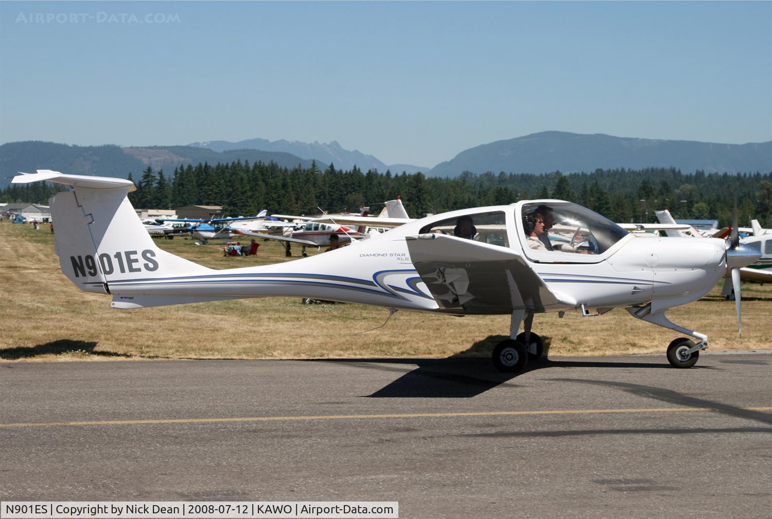 N901ES, 2007 Diamond DA-40 Diamond Star C/N 40.894, Arlington fly in