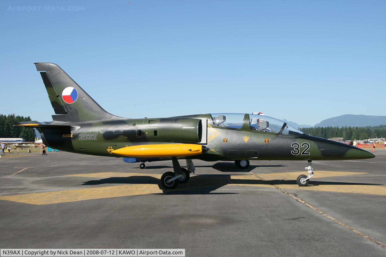 N39AX, 1981 Aero L-39 Albatros C/N 132032, Arlington fly in
