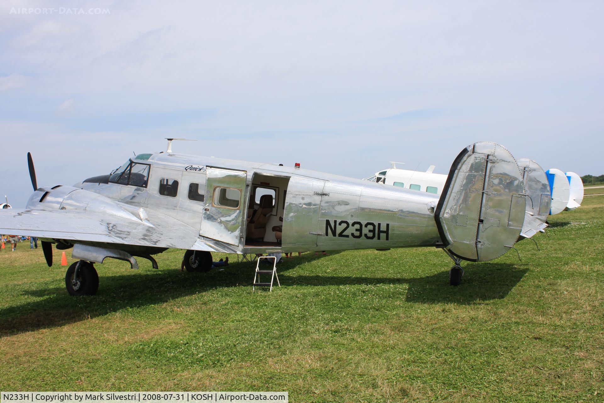 N233H, 1959 Beech G18S C/N BA-481, Oshkosh 2008
