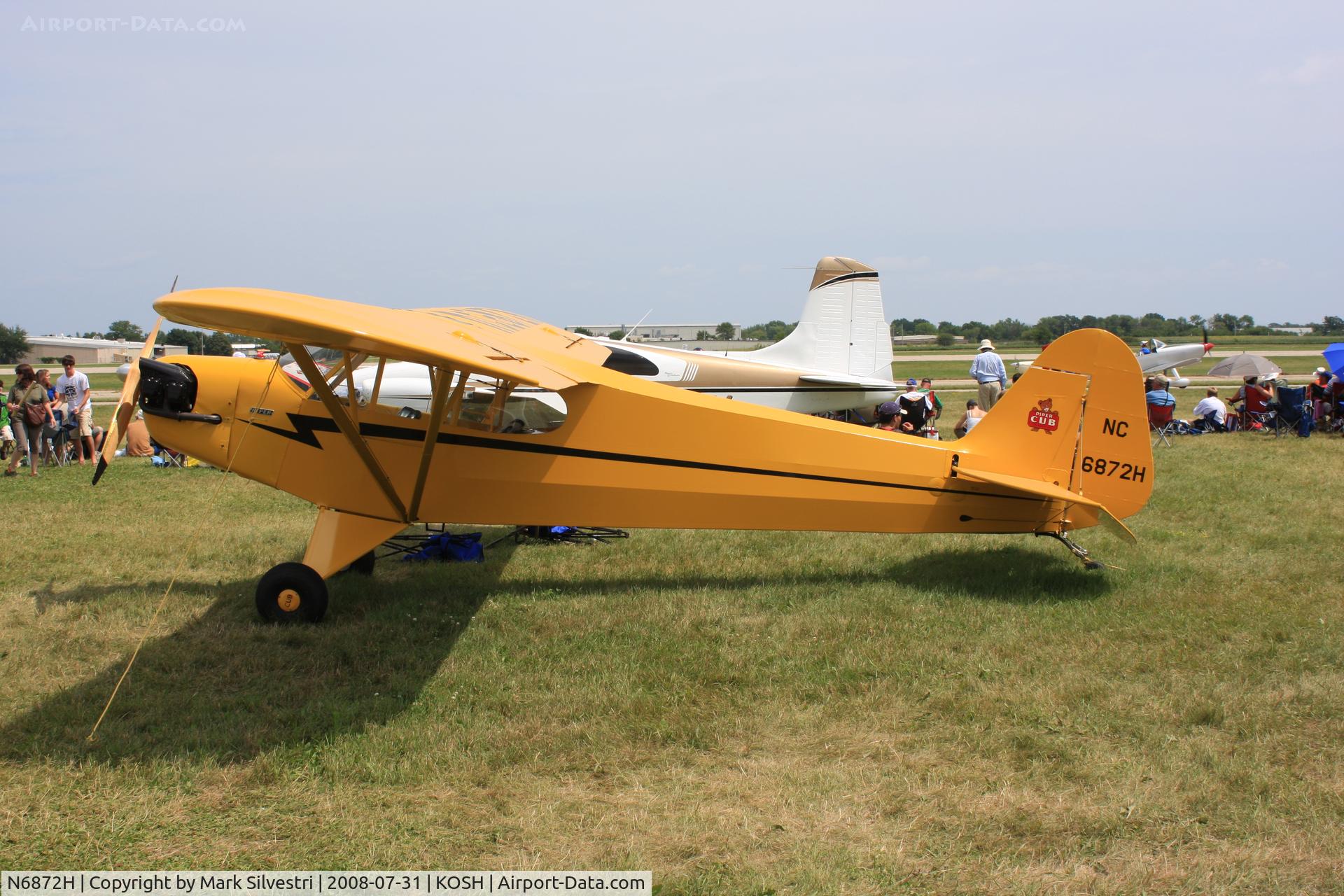N6872H, 1946 Piper J3C-65 Cub C/N 20089, Oshkosh 2008