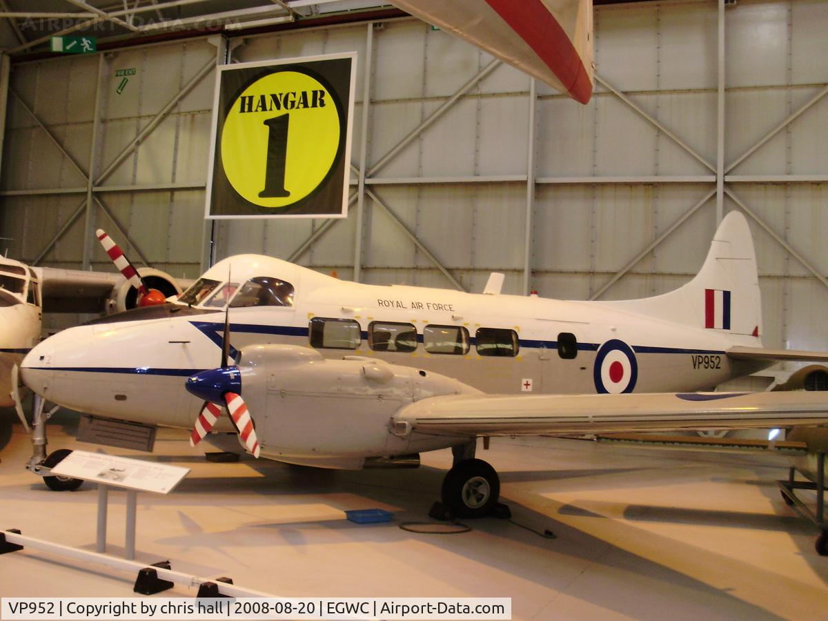 VP952, De Havilland DH-104 Devon C.2 C/N 04048, Royal Air Force Museum