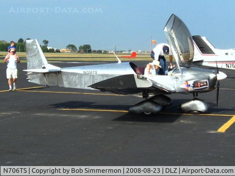 N706TS, 2006 Zenair CH-601 HD Zodiac C/N 6-3900, On the ramp at Delaware, Ohio
