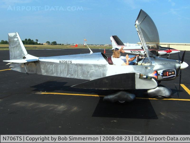 N706TS, 2006 Zenair CH-601 HD Zodiac C/N 6-3900, On the ramp at Delaware, Ohio