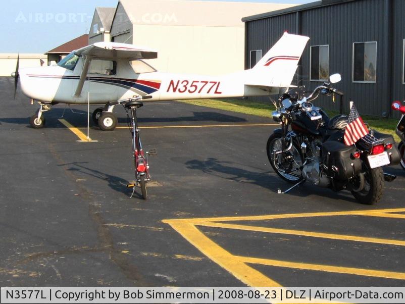 N3577L, 1965 Cessna 150F C/N 15062377, On the ramp at Delaware, Ohio