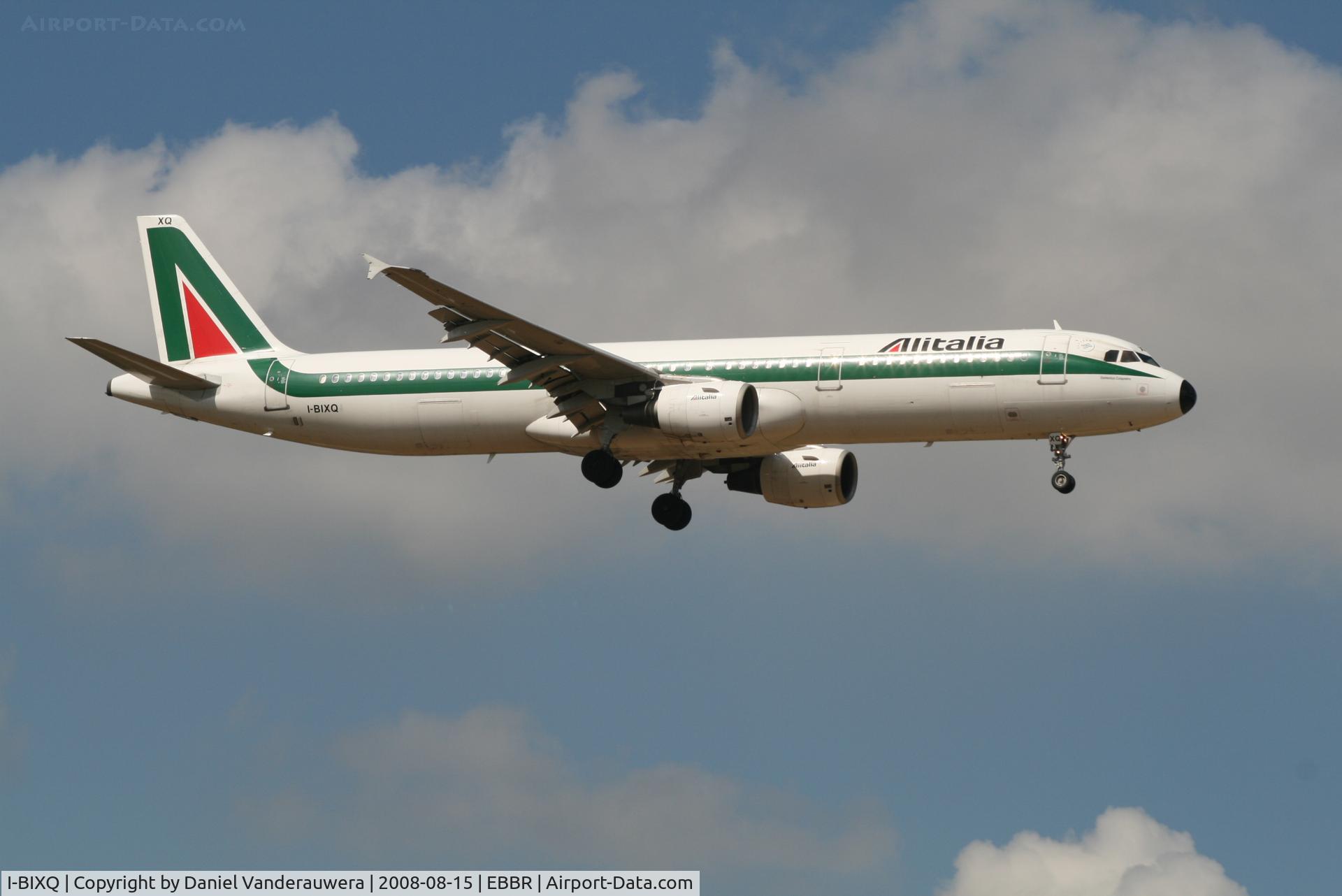 I-BIXQ, 1996 Airbus A321-112 C/N 586, arrival of flight AZ156 to rwy 02