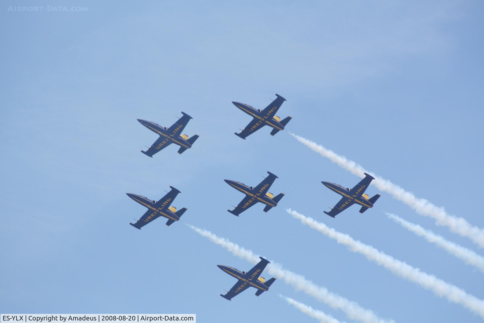 ES-YLX, Aero L-39 Albatros C/N 432905, @ Red Bull Air Race Budapest 2008